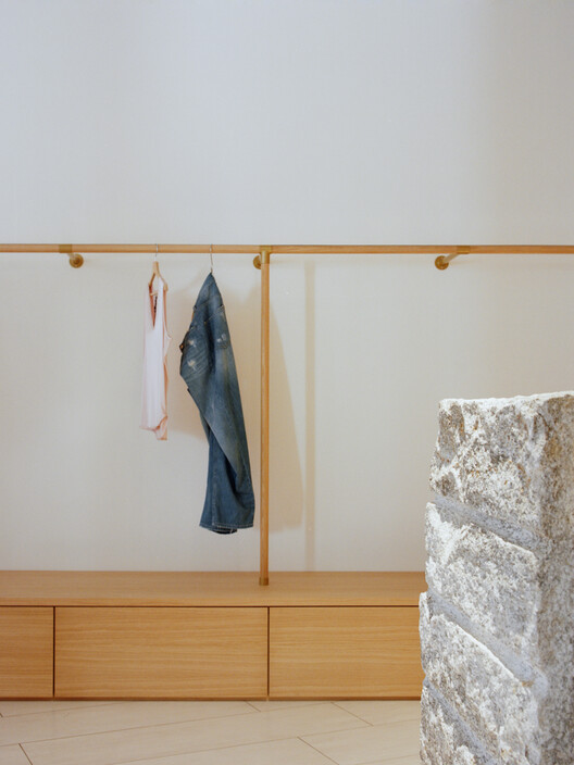 Diciassette Clothing Store / RdN studio - Image 11 of 19