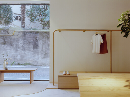 Diciassette Clothing Store / RdN studio - Image 5 of 19