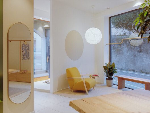 Diciassette Clothing Store / RdN studio - Interior Photography, Wood, Lighting, Chair