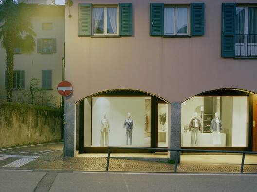 Diciassette Clothing Store / RdN studio - Interior Photography, Concrete