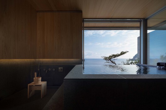 House on the Rias Coast / no.10 NOMURA Co., Ltd. - Interior Photography, Balcony