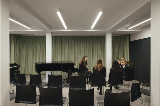 Temple Building Refurbishment Brighton Girls School / Walters & Cohen Architects - Interior Photography, Chair, Lighting