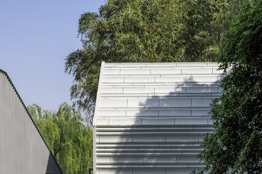 Casa del lago / Wutopia Lab - Imagen 10 de 34