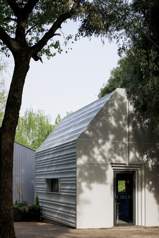 Casa del lago / Wutopia Lab - Fotografía exterior, Madera