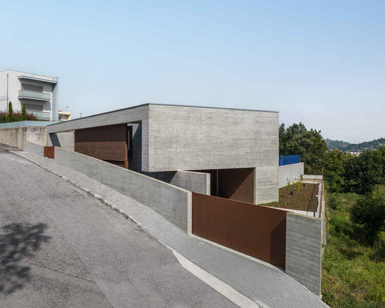 Casa CVV / TRAMA arquitetos - Imagem 2 de 18