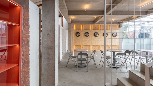 Pong 2.0 / Cabida Arquitectura - Fotografía interior, Madera, Mesas, Sillas