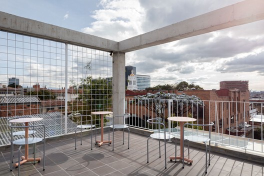 Pong 2.0 / Cabida Arquitectura - Fotografía exterior, Balcón, Barandas