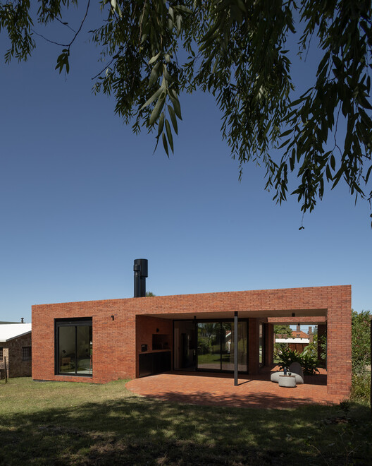 Casa pRoA / Matías de los Campos Nin Arquitecto - Fotografía exterior, Ladrillo