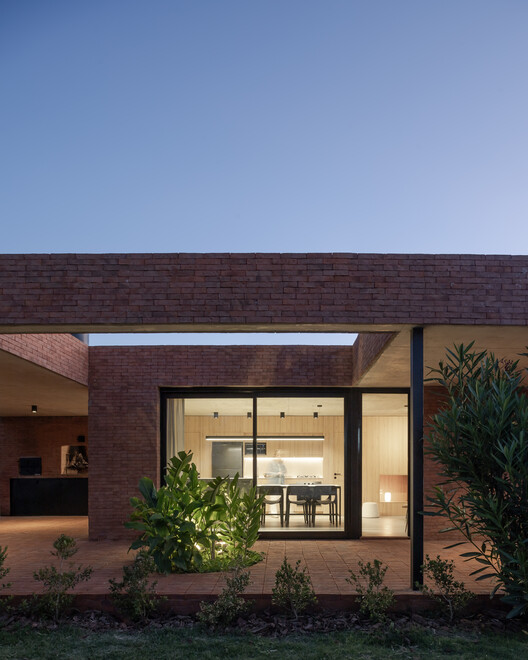 Casa pRoA / Matías de los Campos Nin Arquitecto - Fotografía exterior, Ladrillo