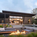 Sonoma Ridge House / Holder Parlette - Exterior Photography, Houses, Courtyard