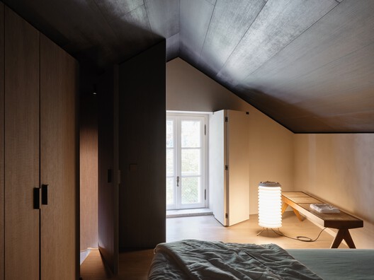 Casa en el Lago Como / Gregorio Pecorelli Studio - Fotografía interior, Dormitorio, Madera, Iluminación, Camas