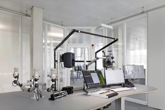 SWR Broadcasting-Studio / Steimle Architekten - Interior Photography, Lighting, Chair