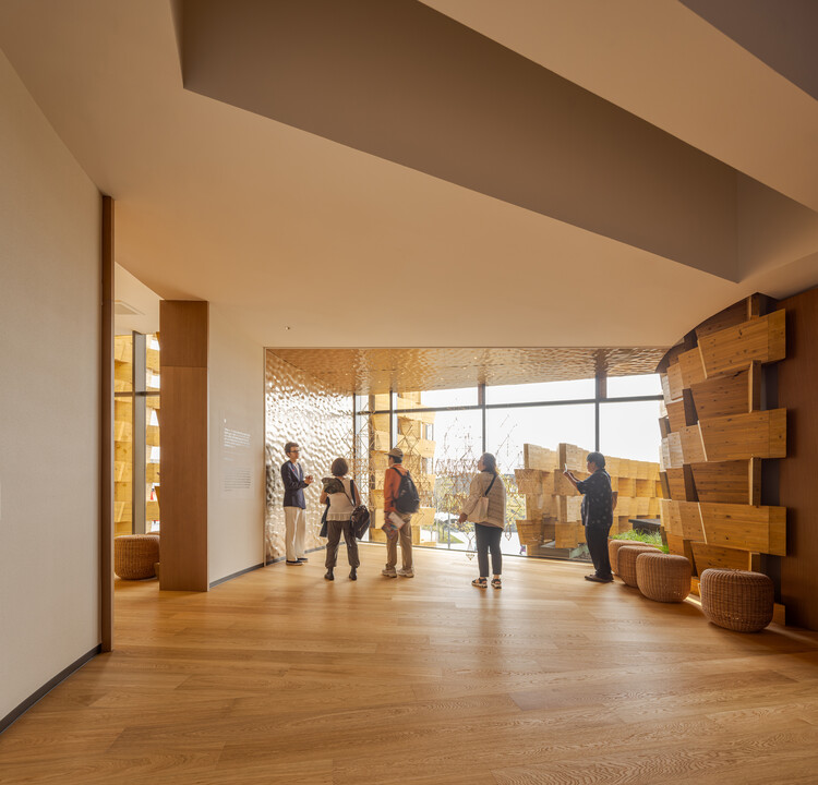 2025 年大阪世博会波兰馆 / interplay architects - 室内图, 木头