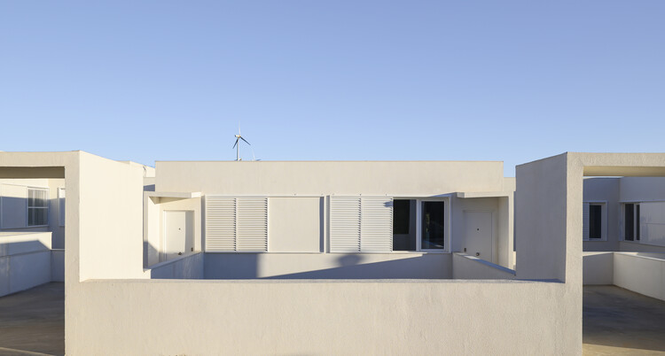 28 Patios y 14 viviendas / Crearctive + RKT Estudio - Imagen 14 de 50