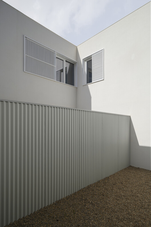 28 Patios y 14 viviendas / Crearctive + RKT Estudio - Fotografía interior