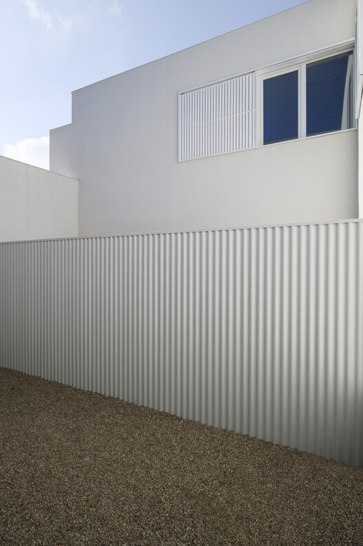 28 Patios y 14 viviendas / Crearctive + RKT Estudio - Fotografía exterior