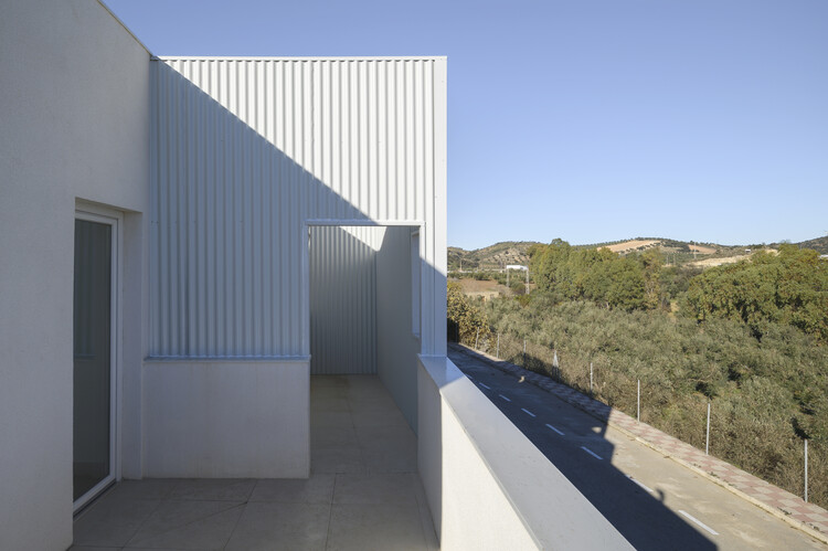 28 Patios y 14 viviendas / Crearctive + RKT Estudio - Fotografía exterior