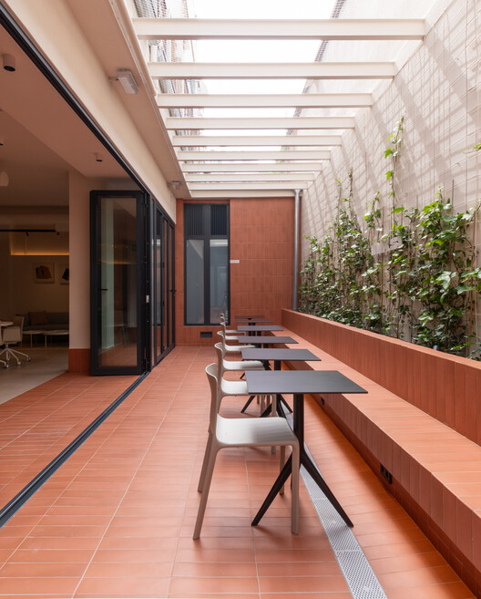 Miksi Social Work Cafe / Berd Studio - Fotografía interior, Comedor