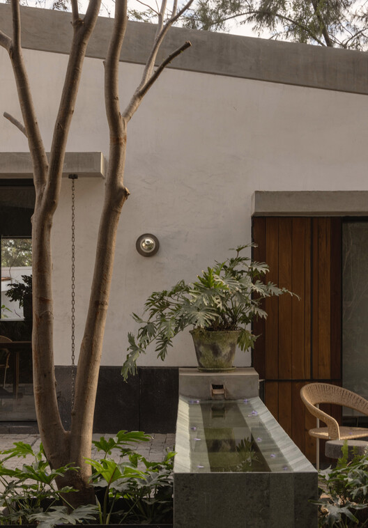 Malvas 59 / Estudio Radillo Alba - Fotografía interior, Concreto, Patio interior