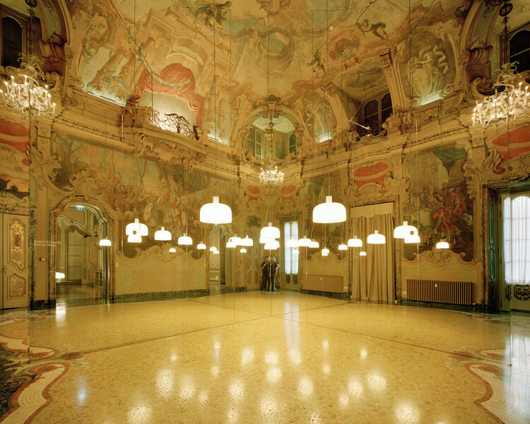 FLOS Palazzo Visconti / ARQUITECTURA-G - Fotografía interior, Iluminación, Arcada