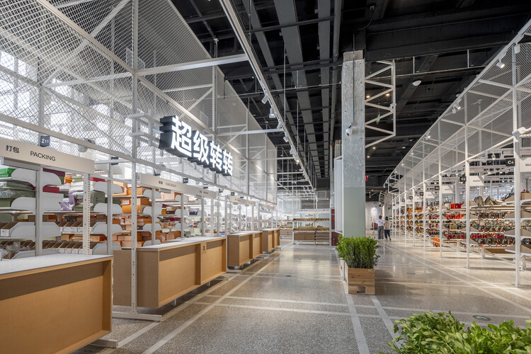 Centro comercial Super Zhuanzhuan / SpaceStation - Fotografía interior