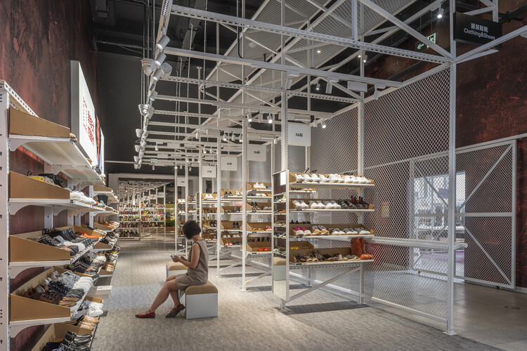 Centro comercial Super Zhuanzhuan / SpaceStation - Fotografía interior