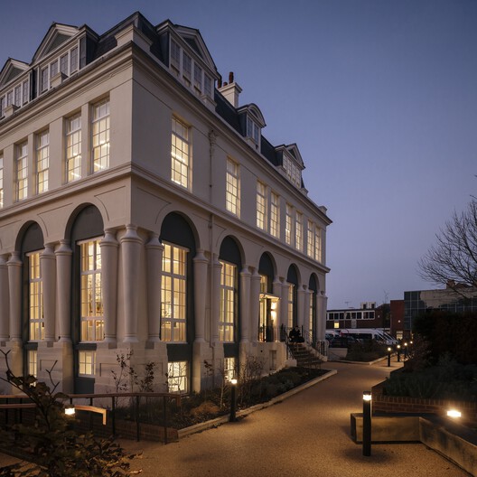 Temple Building Refurbishment Brighton Girls School / Walters & Cohen Architects - Exterior Photography, Column