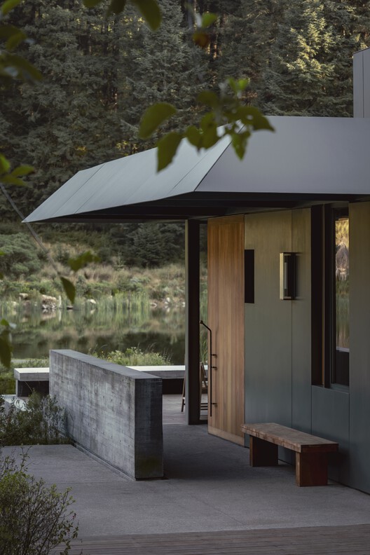 Pabellón de la Reserva / HEMAA - Fotografía exterior, Madera