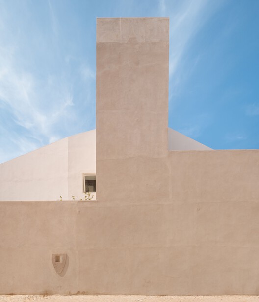 Montijo Municipal Gallery's Garden / Ricardo Bak Gordon + Rui Mendes Arquitectura - Image 13 of 21