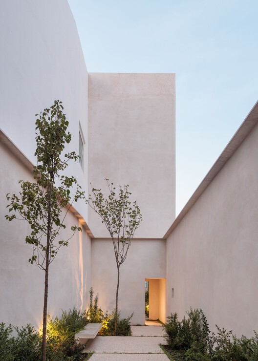 Montijo Municipal Gallery's Garden / Ricardo Bak Gordon + Rui Mendes Arquitectura - Image 11 of 21