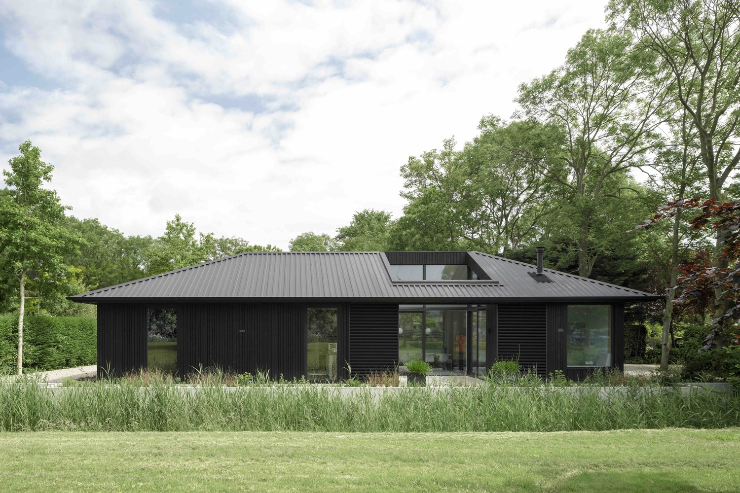 Casa para 3 generaciones / i29 architects - Fotografía exterior, Puerta