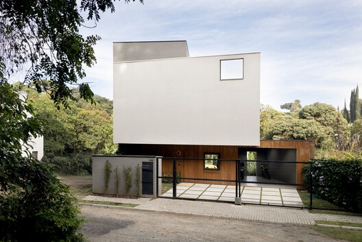 Casa Luna / Nommo Arquitetos + Coti Arquitetura - Fotografía exterior