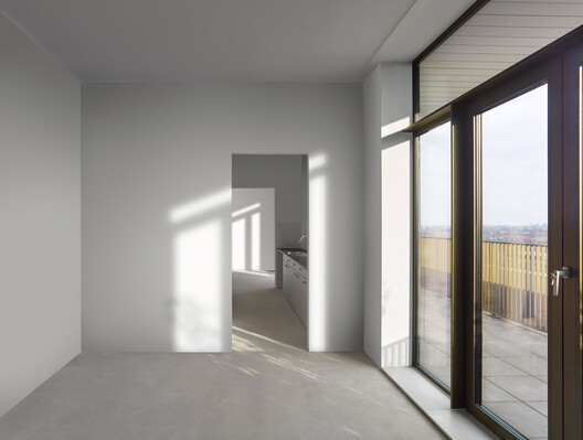 Opportuna Residential Tower  / Office Winhov + Office Haratori - Image 8 of 21