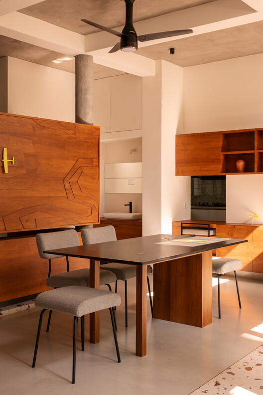 Adeeb House / 3dor Concepts - Interior Photography, Kitchen, Wood, Table, Chair, Lighting