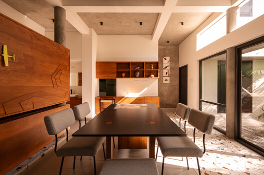 Adeeb House / 3dor Concepts - Interior Photography, Dining room, Wood, Table, Chair, Lighting