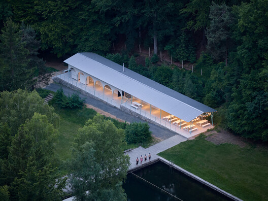 Piscina da Floresta / Mjölk architekti - Fotografia de Exterior