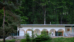Piscina da Floresta / Mjölk architekti