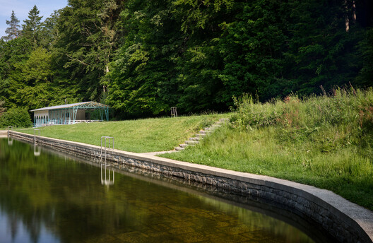 Piscina da Floresta / Mjölk architekti - Fotografia de Exterior, Floresta, Jardim