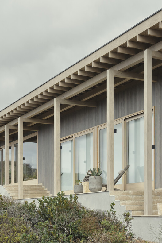Casa EP / LOTE STUDIO + Ignacio Ferreira - Fotografía interior, Madera, Pilares