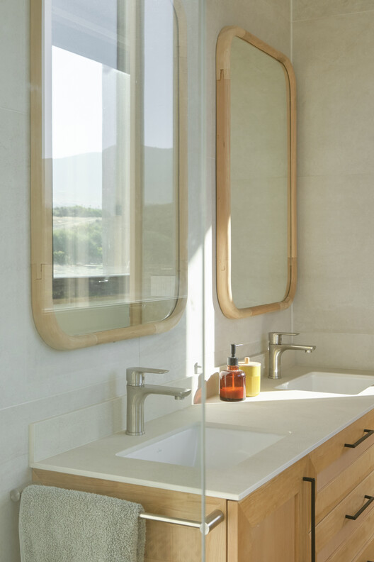 Casa EP / LOTE STUDIO + Ignacio Ferreira - Fotografía interior, Baño, Tarjas