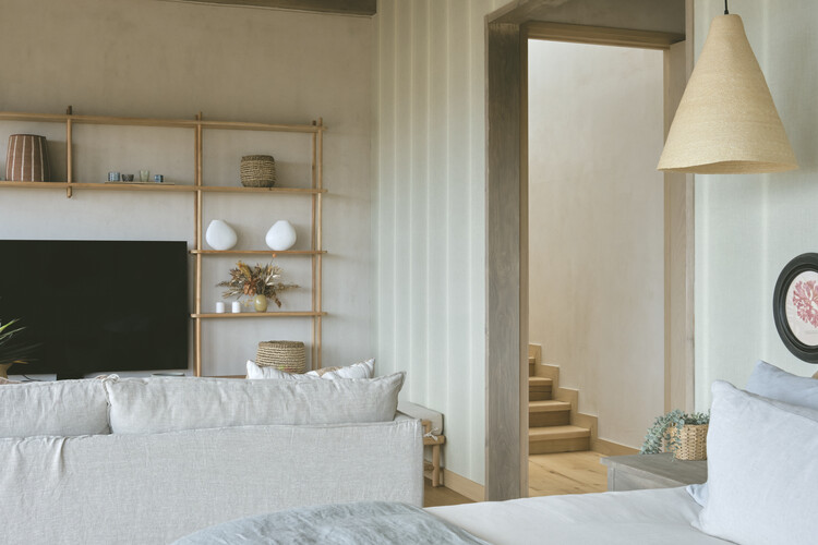 Casa EP / LOTE STUDIO + Ignacio Ferreira - Fotografía interior, Dormitorio, Madera, Iluminación, Sillones, Sillas, Camas