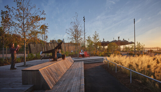 Tom Lee Park / SCAPE + Studio Gang - Image 9 of 17