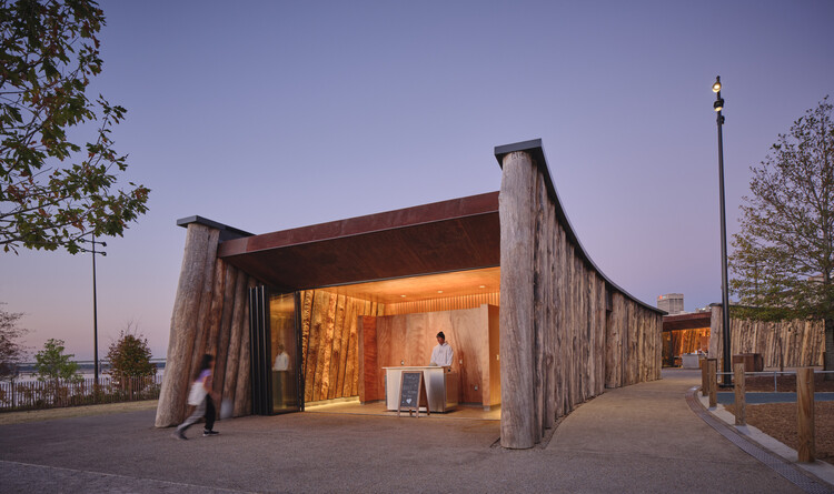 汤姆·李公园 / SCAPE + Studio Gang - 建筑图, 木头, 具体的