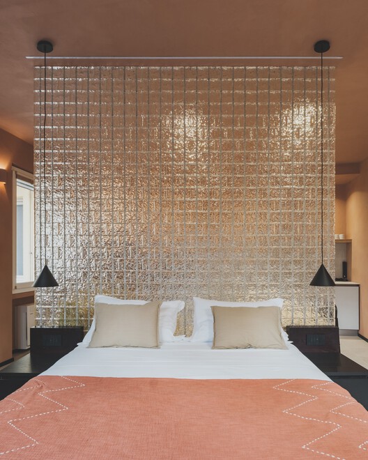 Terra and Vidru House / Federico Cartamantiglia Architecture Studio + Federico Cartamantiglia + Fabrizio Carboni + Enrico Manca - Interior Photography, Bedroom, Wood, Lighting, Bed