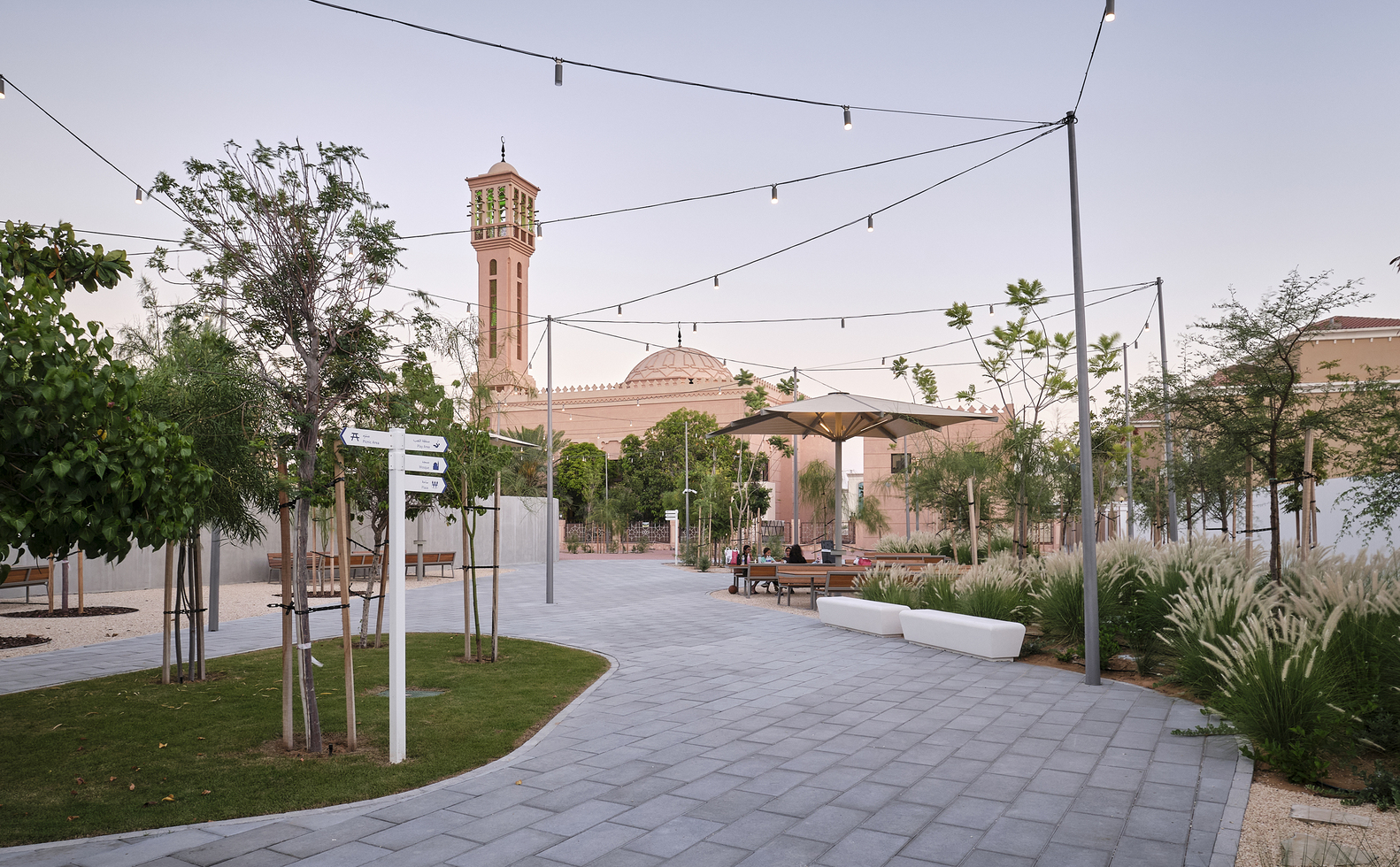 NEIGHBOURHOOD ABU DHABI visual data 6