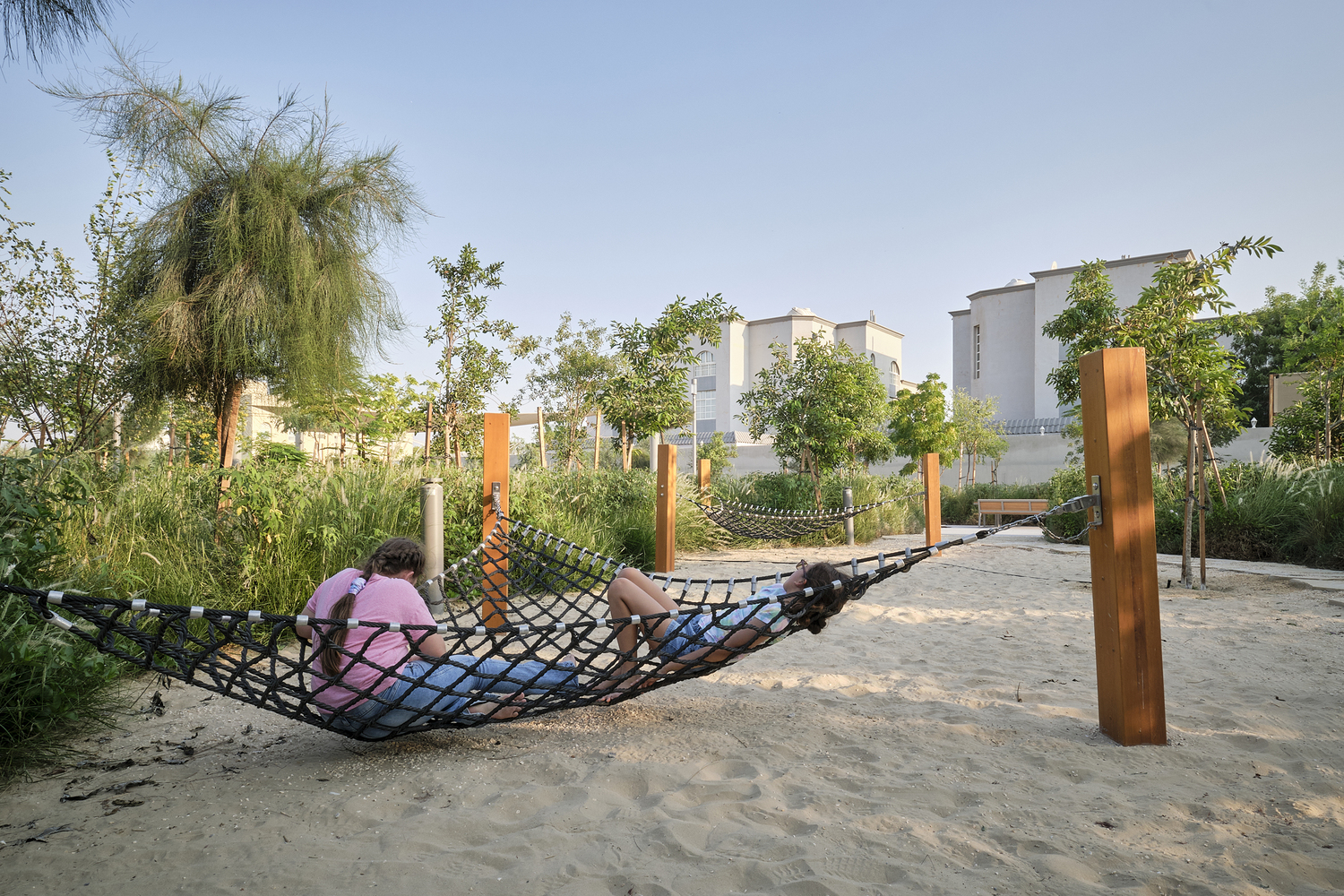 NEIGHBOURHOOD ABU DHABI visual data 5