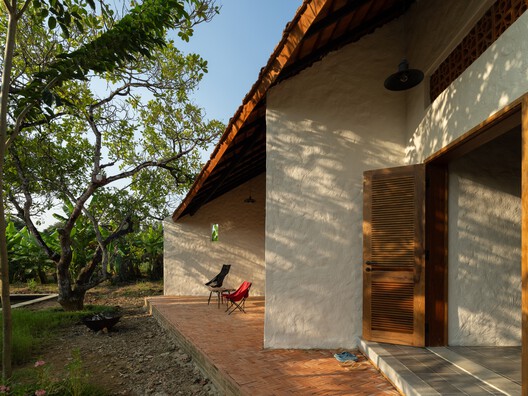 Casa Cashew Garden / G+ Architects - Fotografía exterior, Madera