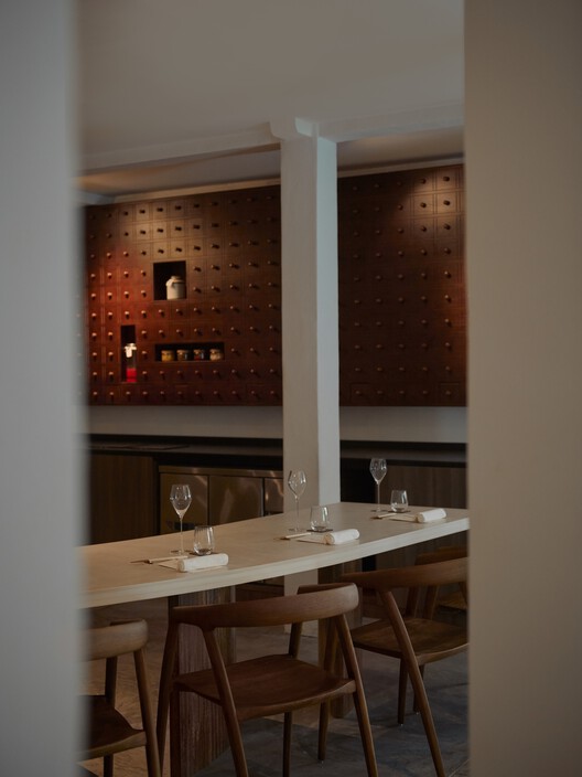 ASU Restaurante / Brock Carmichael Asia - Imagen 5 de 27