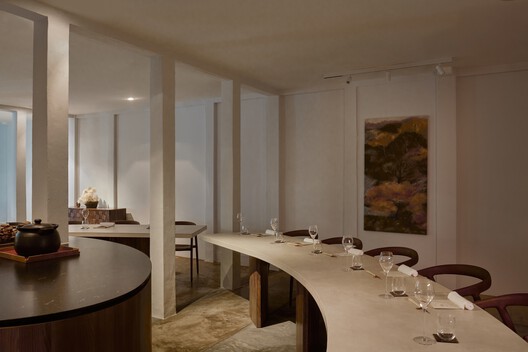 ASU Restaurante / Brock Carmichael Asia - Fotografía interior, Comedor, Madera, Iluminación, Sillas