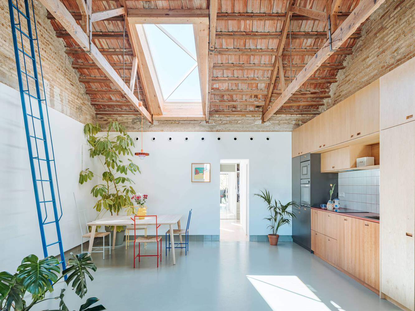 Casa Cruda / MEII ESTUDIO